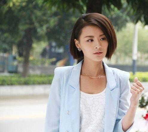 演员毛林林生活照